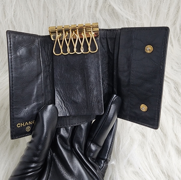 - 💯 % Authentic Vintage Chanel Caviar Black Leather key Ring - Picture 6 of 10